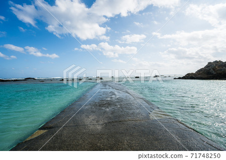 Seawater pool in Ayamaru Misaki Kanko Park on Amami Oshima Seawater pool in Ayamaru Misaki Kanko Park on Amami Oshima 71748250