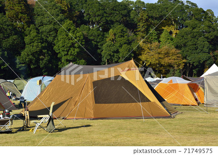 tent 71749575