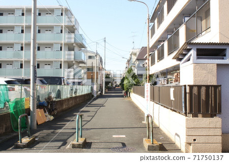 東京地鐵浦安車站附近的住宅區 東京地鐵浦安車站附近的住宅區 71750137