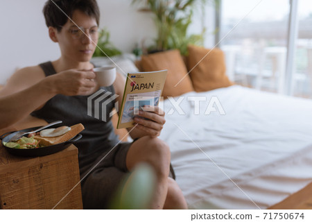 男性肖像 71750674