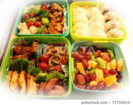 Lunch box for athletic meet 71750824