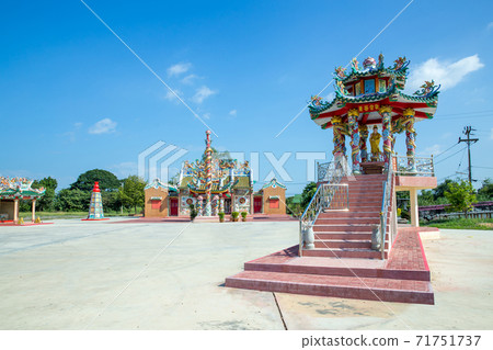 San Chao Pho Ongkharak Tutelary Shrine and The statue of Guanyin. San Chao Pho Ongkharak Tutelary Shrine and The statue of Guanyin. 71751737