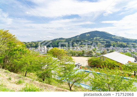 Funehiki Town, Tamura City, Funehiki Junior High School 71752068