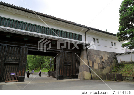 Tokyo walk, Imperial Palace Square, Sakuradamon 71754196