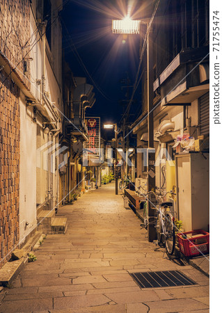 Nawate Yokocho [Nawate Street] 71755474