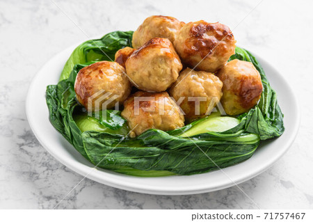 Chicken dumplings and bok choy bean paste Chicken dumplings and bok choy bean paste 71757467