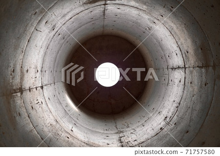 Cylindrical concrete structure Cylindrical concrete structure 71757580
