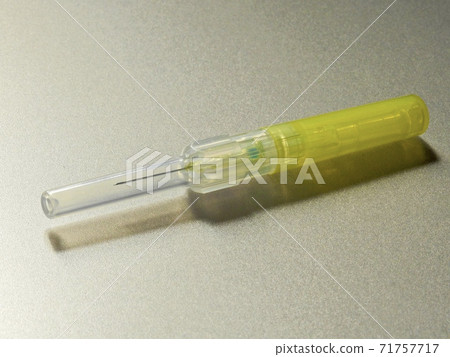 Surflo needle (indwelling needle), drip, size 24G (yellow) Surflo needle (indwelling needle), drip, size 24G (yellow) 71757717