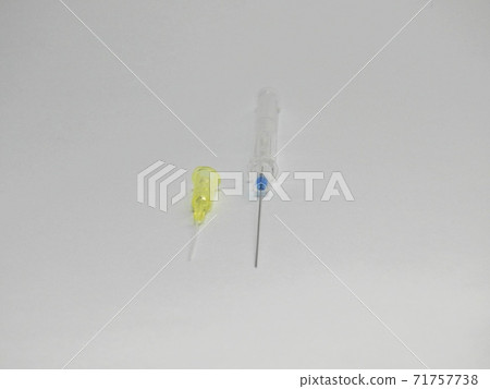Surflo needle (indwelling needle), drip, size 24G (yellow) Surflo needle (indwelling needle), drip, size 24G (yellow) 71757738