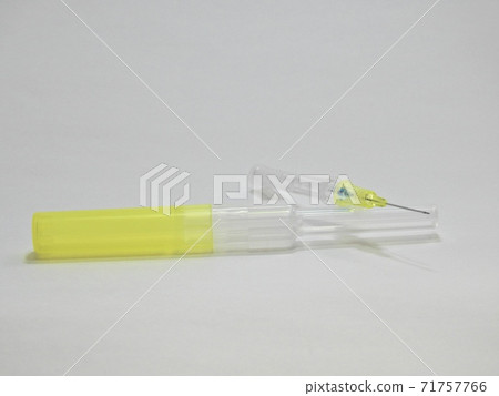 Surflo針(留置針),滴液,大小為24G(黃色) Surflo針(留置針),滴液,大小為24G(黃色) 71757766