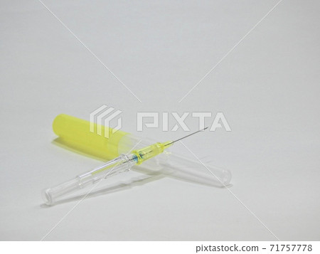 Surflo針(留置針),滴液,大小為24G(黃色) Surflo針(留置針),滴液,大小為24G(黃色) 71757778