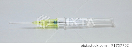 Surflo針（留置針），滴液，大小為24G（黃色） 71757792