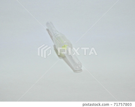 Surflo needle (indwelling needle), drip, size 24G (yellow) Surflo needle (indwelling needle), drip, size 24G (yellow) 71757803