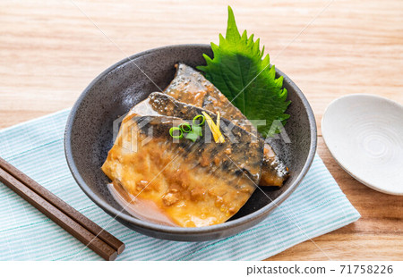 用鯖魚燜鯖魚 71758226