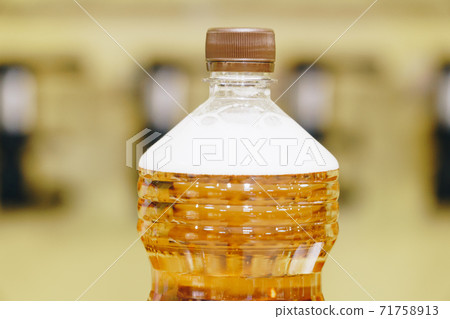 beer in the store is poured into a plastic bottle 71758913