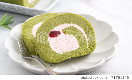 瑞士卷 瑞士捲 蛋糕卷 抹茶 草莓 Matcha roll cake スイスロール ロールケーキ 71761346