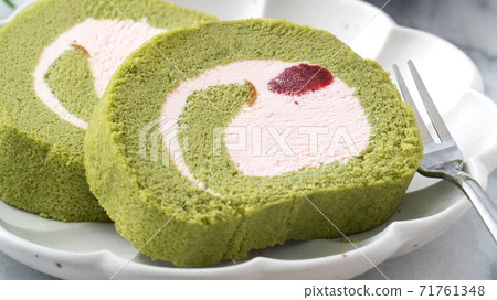 瑞士卷 瑞士捲 蛋糕卷 抹茶 草莓 Matcha roll cake スイスロール ロールケーキ 71761348