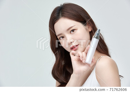 Woman beauty beauty Woman beauty beauty 71762606