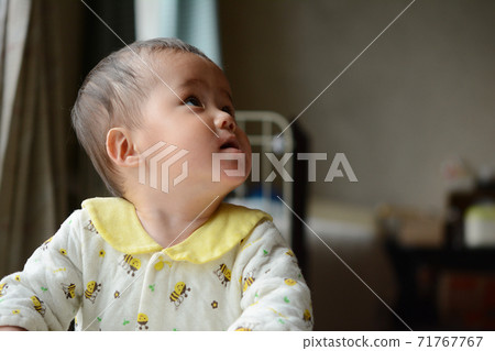 寶貝抬頭 71767767