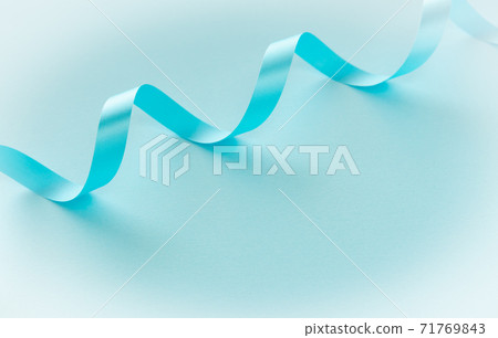Light blue ribbon background material Light blue blue curl round and round 71769843