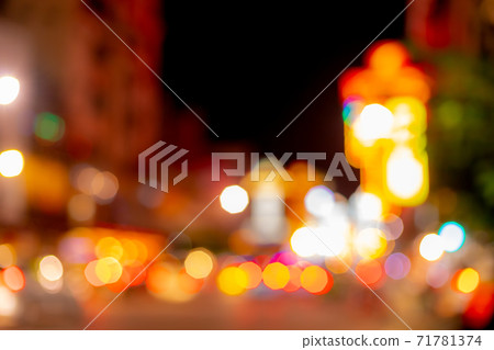 Urban bokeh light blurred lights Abstract background in the city. Urban bokeh light blurred lights Abstract background in the city. 71781374