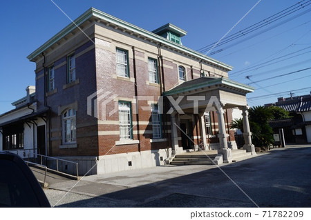 Former Koga Bank on Nagasaki Highway, Saga City, Saga Prefecture 71782209