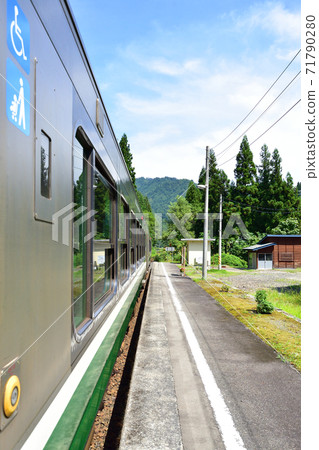 Scenery from the Tadami Line train window from Aizu-Kawaguchi Station to Aizu Station Scenery from the Tadami Line train window from Aizu-Kawaguchi Station to Aizu Station 71790280