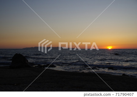 Sunset over the Sasagawa River in the Sea of Japan 9 71790407