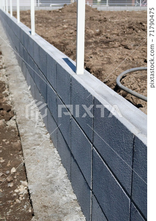 Fence installation work Fence installation work 71790475