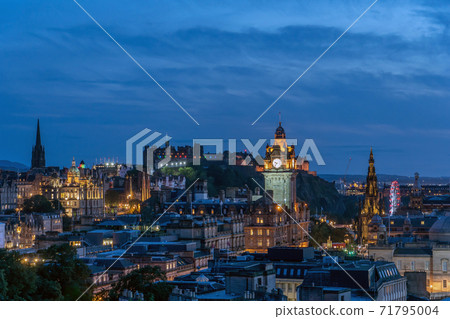 Edinburgh Scotland Skyline at twilight ,viewed from Calton Hill 71795004