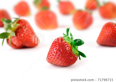 Strawberries 71796715