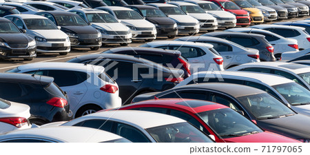 Used car sales Used car sales 71797065