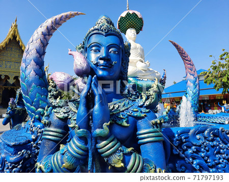 Blue temple Wat Rong Seur Ten Temple in Chiang Rai, Thailand. 71797193
