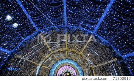 New Year's illumination in Moscow in the form of an arch. New Year's illumination in Moscow in the form of an arch. 71800913