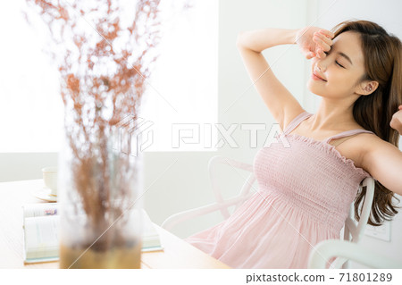 Female lifestyle 71801289