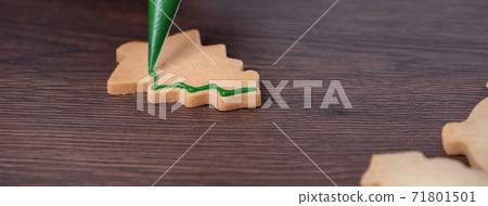 Christmas cookies Christmas tree Christmas gingerbread cookie ジンジャークッキー 71801501