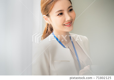 Business woman Business woman 71802125