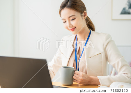 女商人 71802130