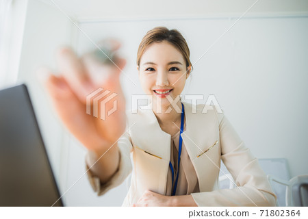 Business woman 71802364
