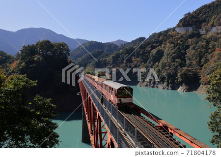 [靜岡縣] ata田峽_奧大愛湖站01 71804178