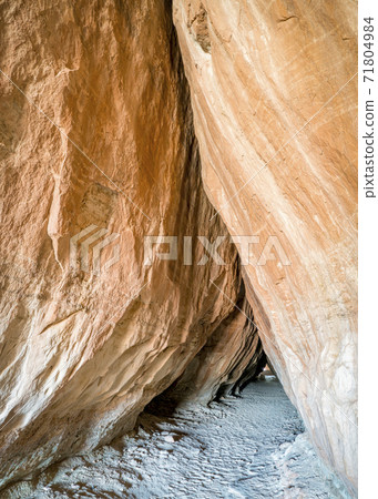 natural sandstone tunnel in Moab area natural sandstone tunnel in Moab area 71804984