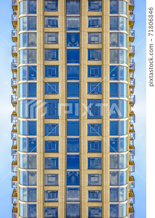 Apartment building in downtown Salt Lake City Apartment building in downtown Salt Lake City 71806846