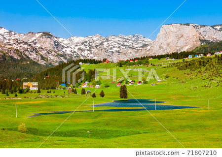 Zabljak town and Durmitor massif, Montenegro 71807210