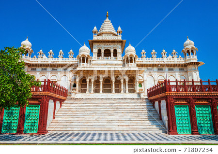Jaswant Thada mausoleum in Jodhpur, India Jaswant Thada mausoleum in Jodhpur, India 71807234