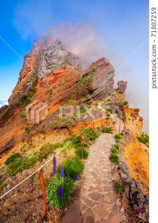 Pico Arieiro to Pico Ruivo landscape 71807259