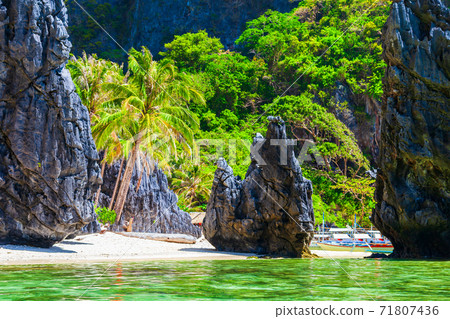 Mountain cliff at El Nido, Philippines Mountain cliff at El Nido, Philippines 71807436