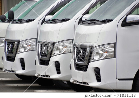 Nissan commercial vehicle NV350 caravan Nissan commercial vehicle NV350 caravan 71811118