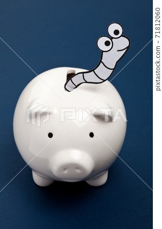 Financial Crime Financial Crime 71812060
