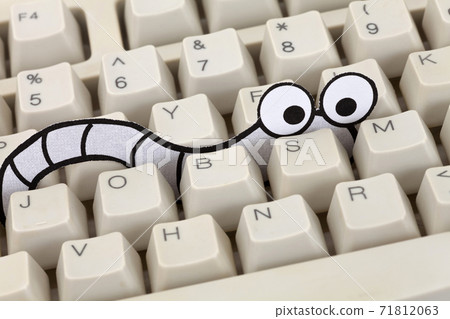 Computer Security Computer Security 71812063