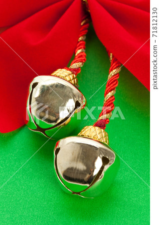 Christmas Bells and ribbon 71812130